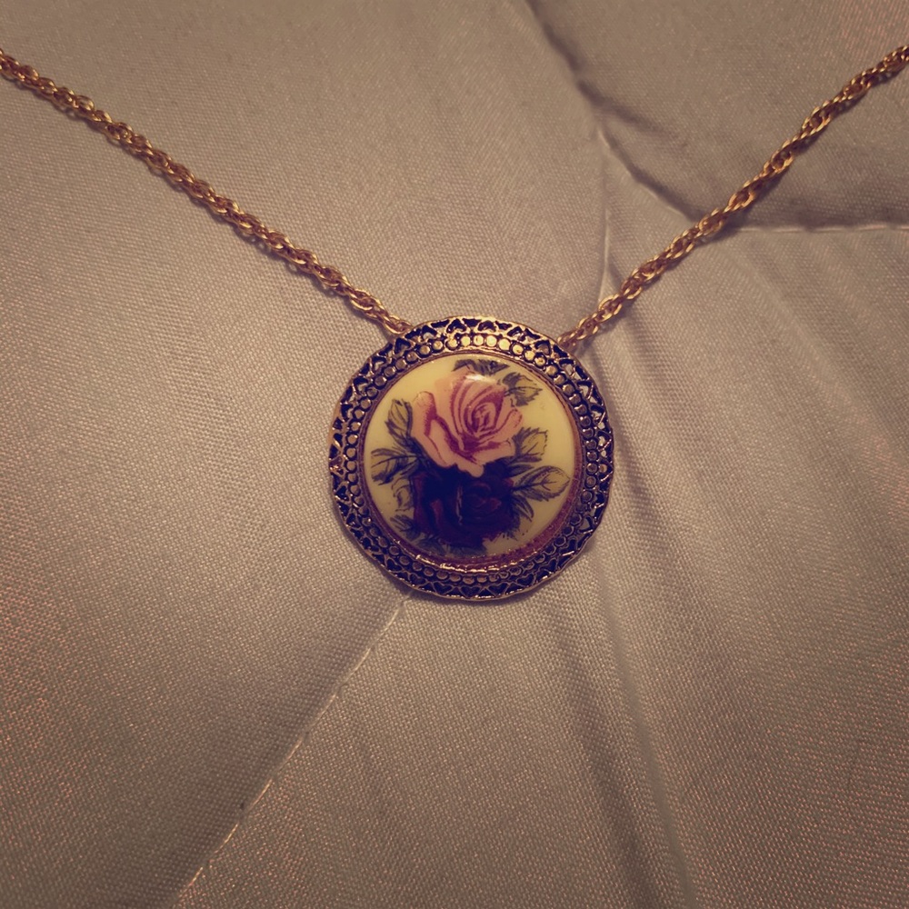 Brooch pendant necklace